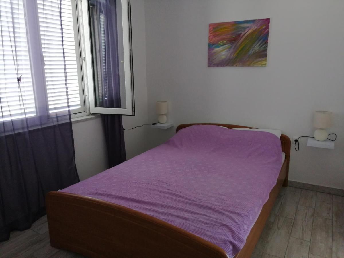 Apartmani Nevera Крк Экстерьер фото
